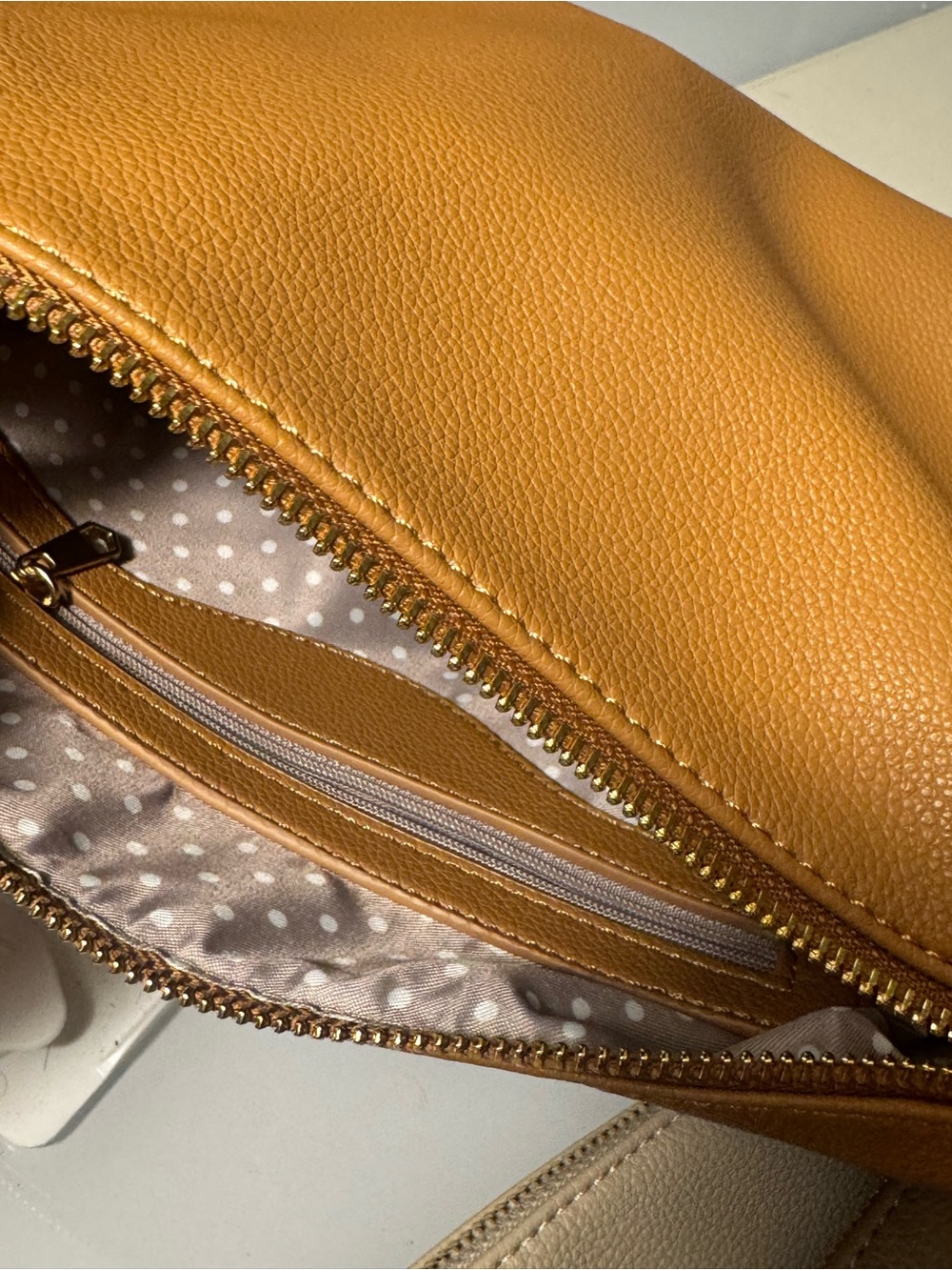 Everyday vegan Leather Cosmetic/trinket Pouch - Tan - Picture 6 of 7